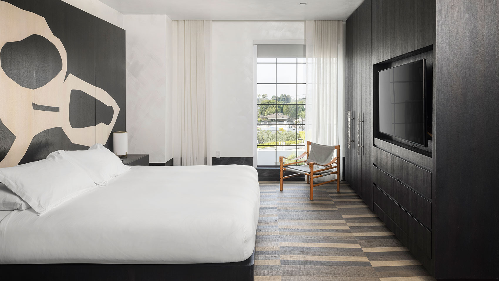 Kimpton La Peer Hollywood penthouse bedroom