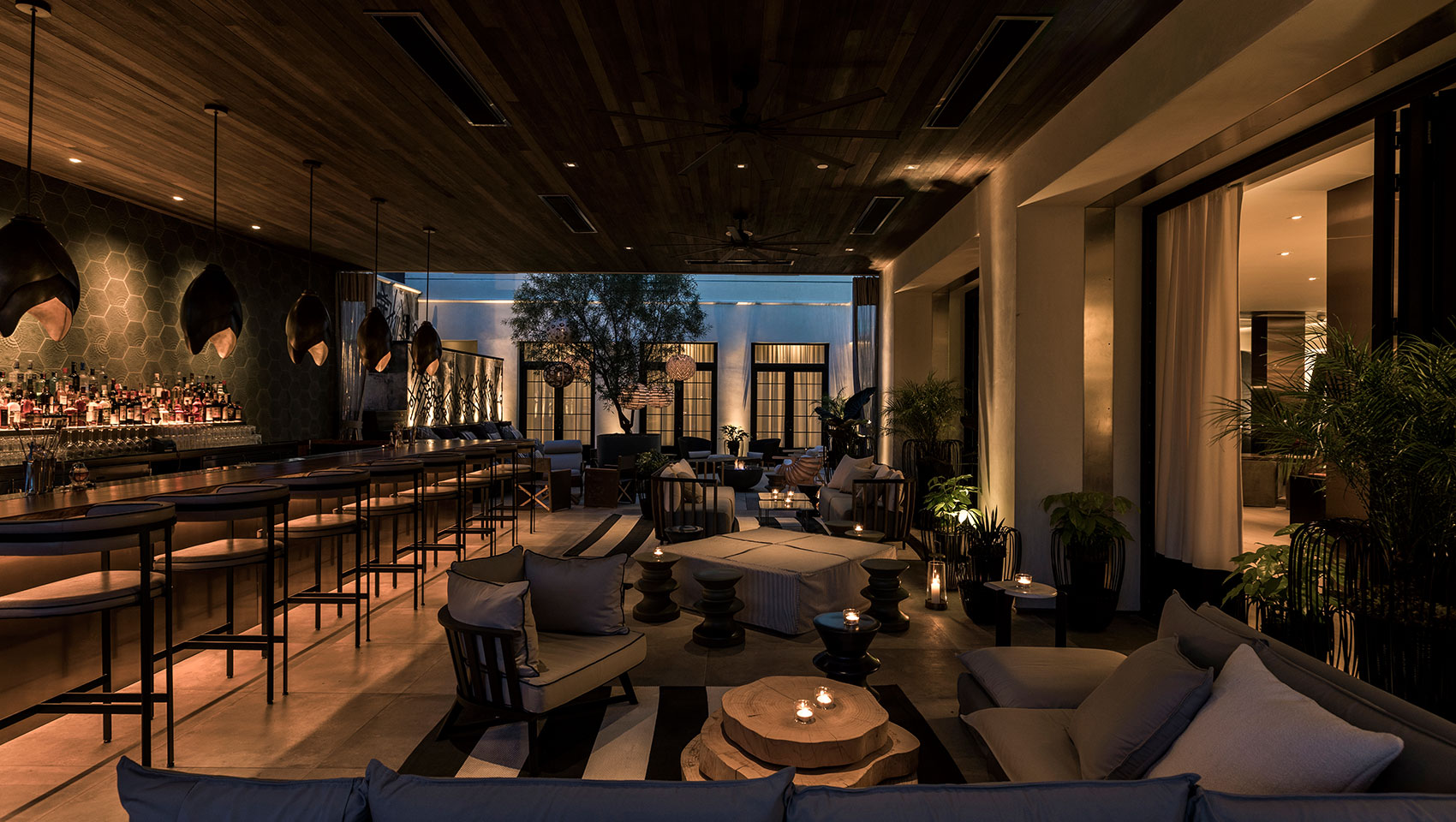 kimpton los angeles la peer hotel backyard patio