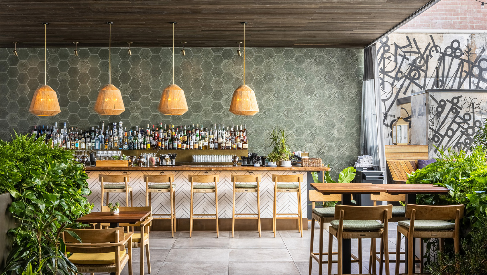 View of Bar at Courtyard Bar at Kimpton La Peer Hotel