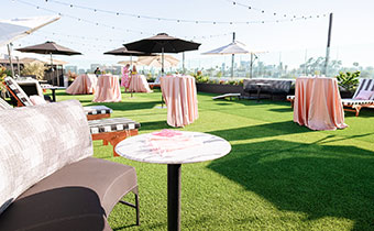  La Peer Rooftop cocktails set-up